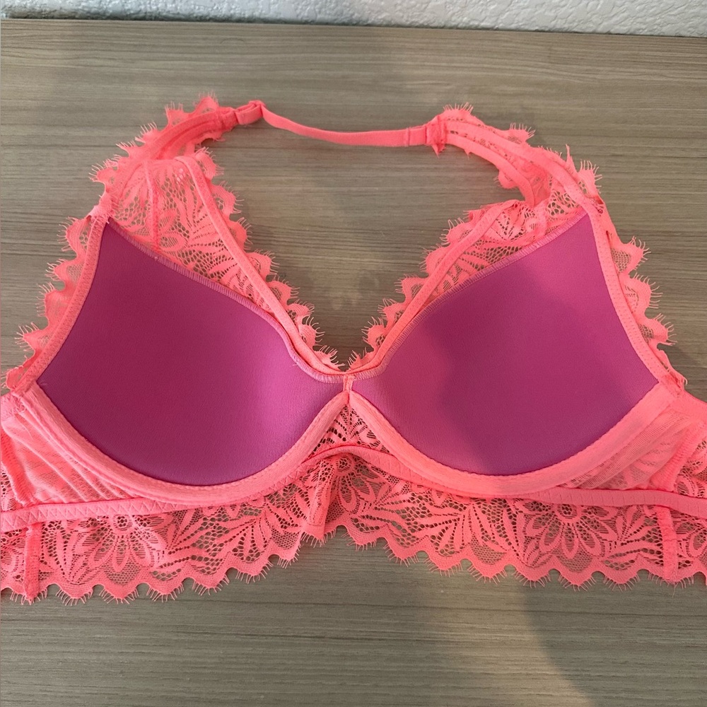 Victoria Secret Lace Padded Bralette in Coral - Picture 6 of 6